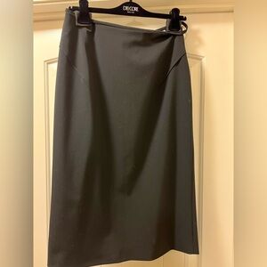 Del Core Low Waist Black Pencil Skirt in Size 44